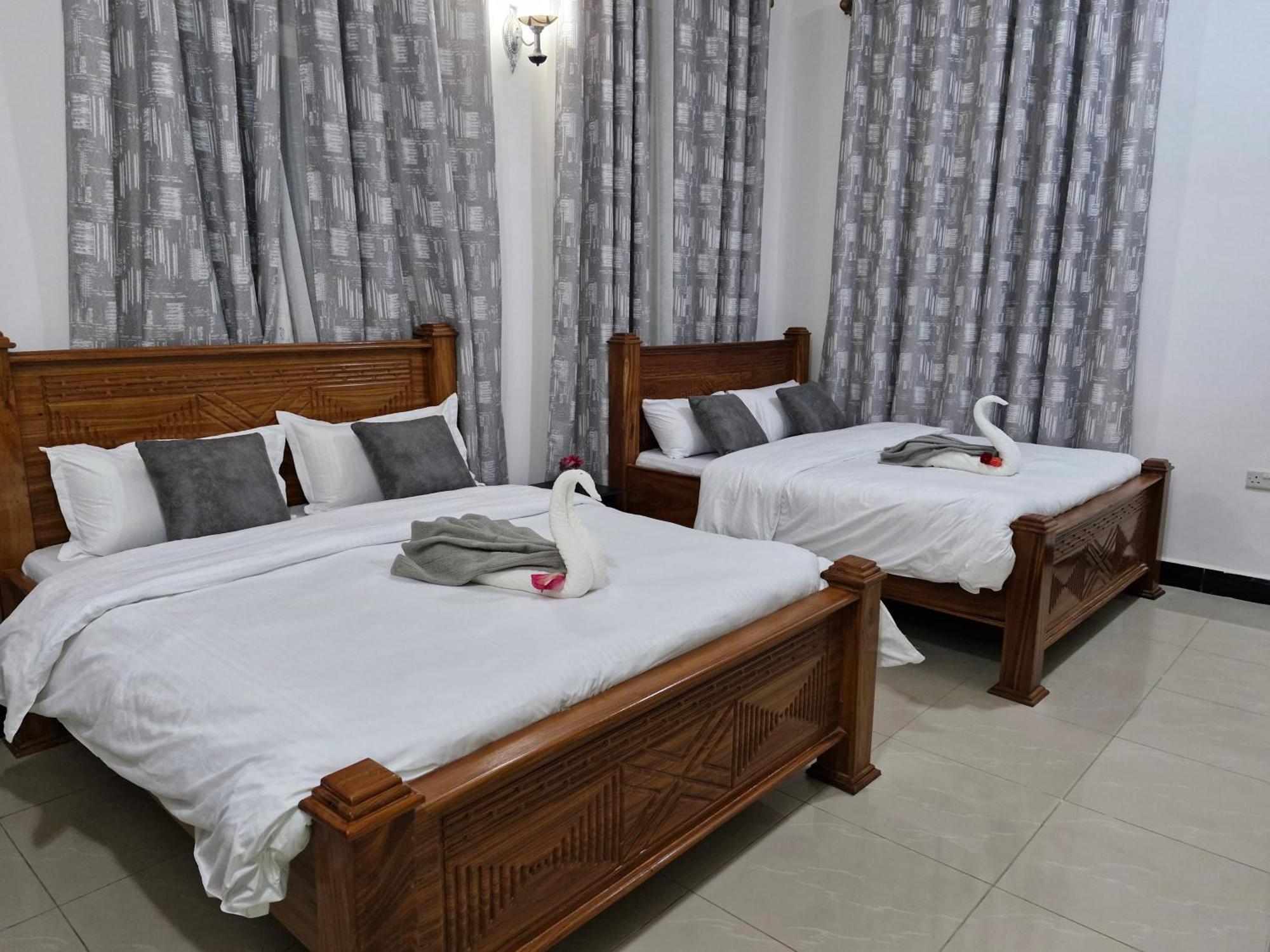 64 Zenj House Luxury Airport B&B Mbweni ภายนอก รูปภาพ