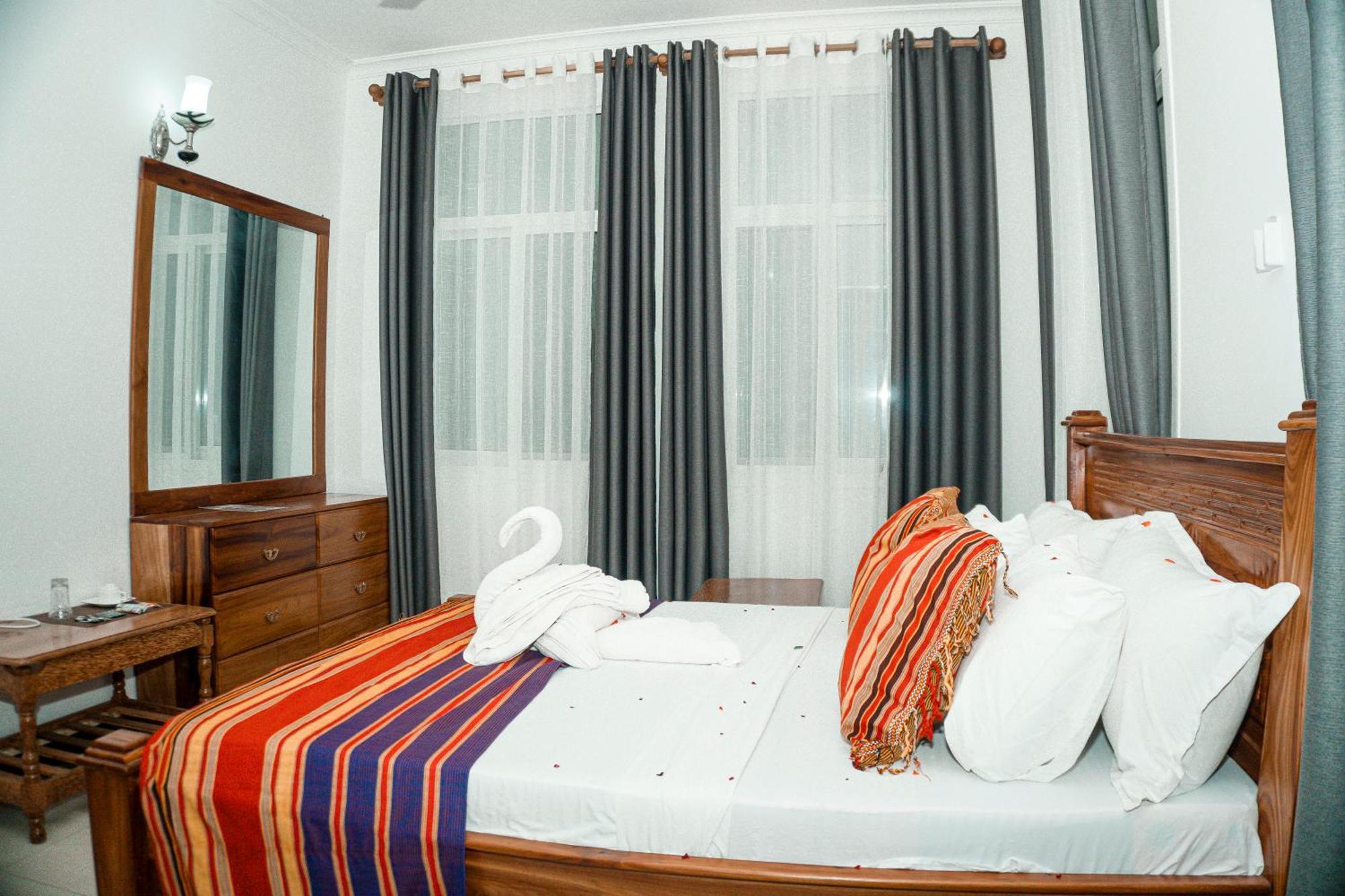 64 Zenj House Luxury Airport B&B Mbweni ภายนอก รูปภาพ