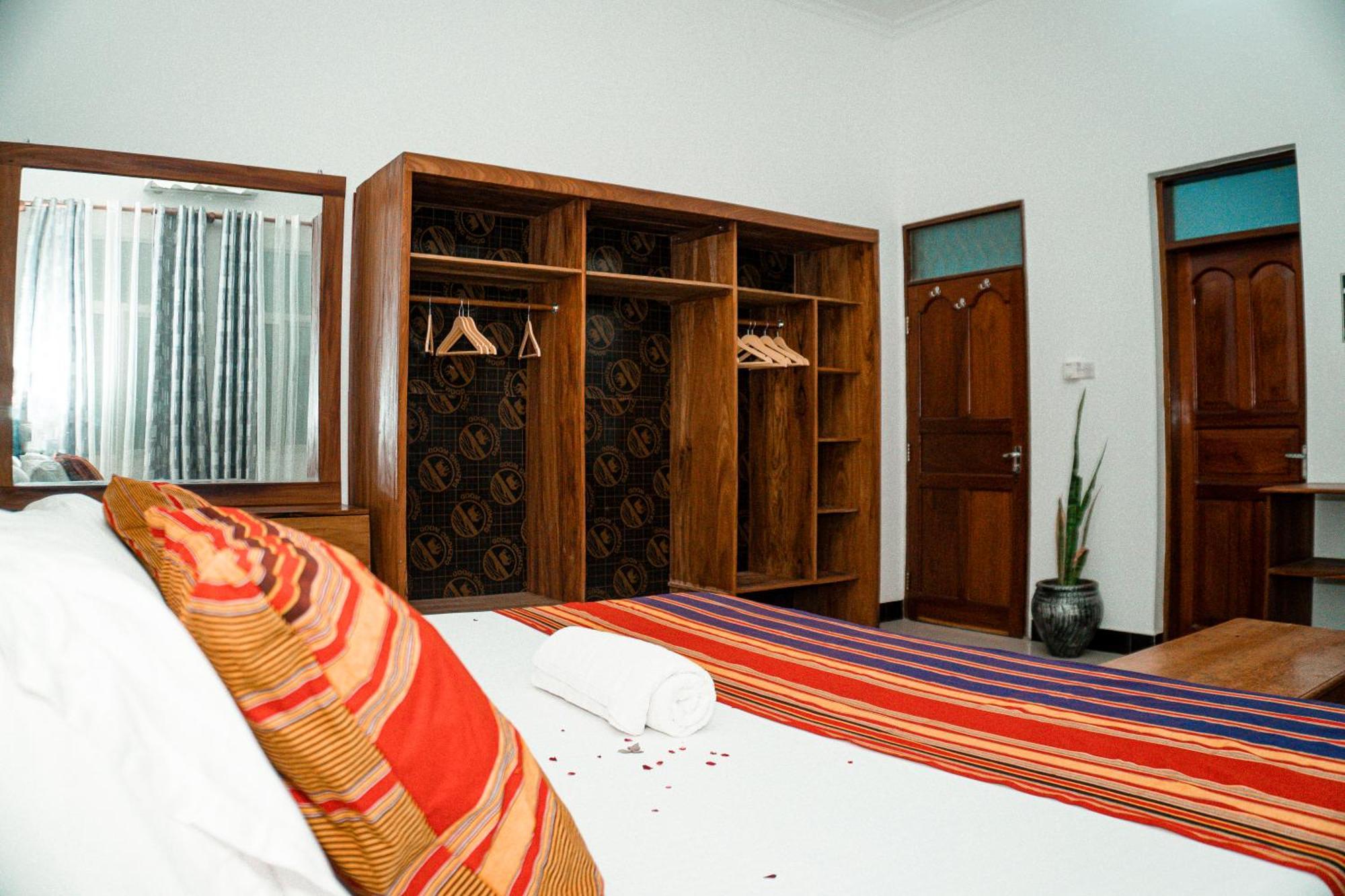 64 Zenj House Luxury Airport B&B Mbweni ภายนอก รูปภาพ